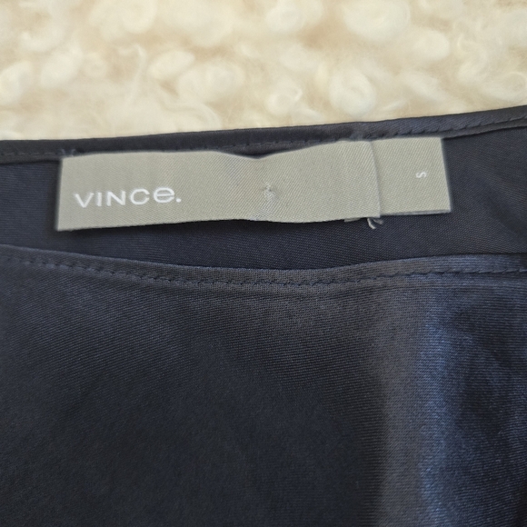 VINCE Cami size small in Navy - Picture 4 of 7